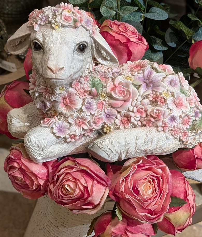 Lamm mit Blüten