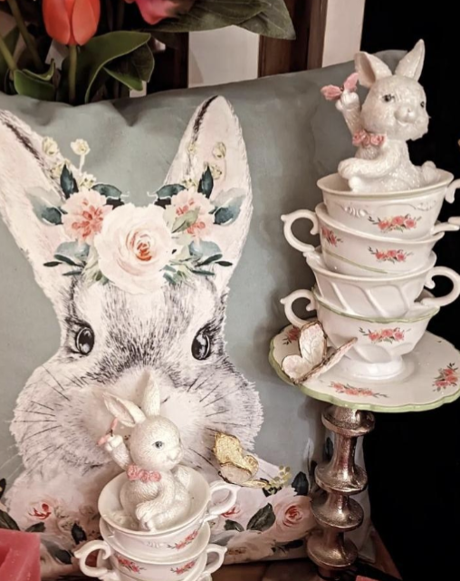 Osterhase in Tassen ca.20cm
